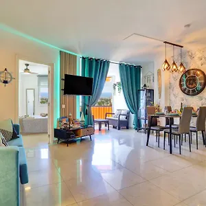 Luxory Dreamy Sunset, Seafront, Direct Access To The Promenade,wifi,pool,free Parking Apartment